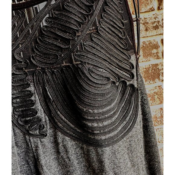 Carmen Marc Valvo Tunic Top Sz L Gray Sleeveless Black Embellished Souta… - Picture 8 of 12